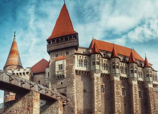 Castele scoțiene frumoase de vizitat – și rezervați