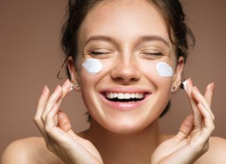Cele mai bune produse de îngrijire a pielii anti-îmbătrânire