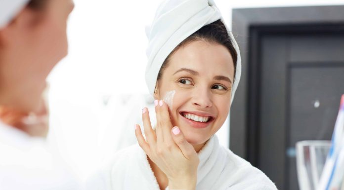 Cremă de zi Vs Cremă de noapte