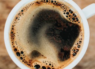 Cum să faci o cafea grozavă în timp ce călătorești