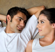 Eviți intimitatea profundă în relații?