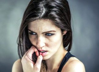 Semne că ești frustrat sexual și cum să faci față