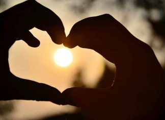 Idei de întâlniri virtuale pentru a fi romantic